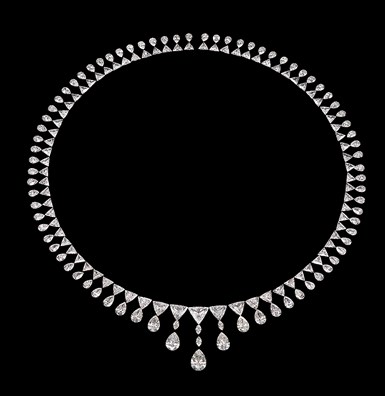 Triangle & PS Graduated Necklace  VS2-SI1,  31.17ct.